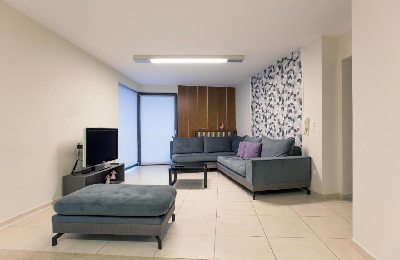 Spacious Fully Equipped 3Bd 2Bath Apt In The Heart Of City With Balconies Ac And Fast Wifi #1 Kandiye Dış mekan fotoğraf
