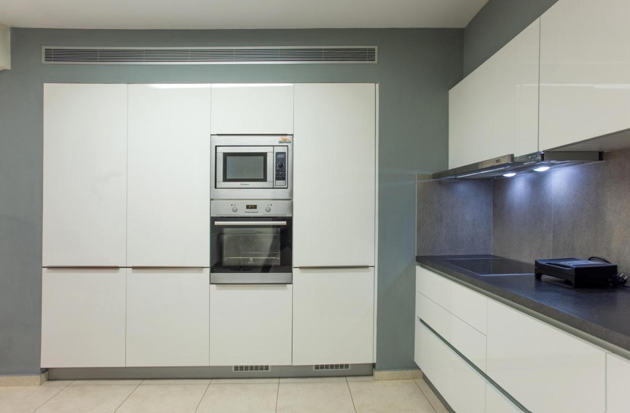 Spacious Fully Equipped 3Bd 2Bath Apt In The Heart Of City With Balconies Ac And Fast Wifi #1 Kandiye Dış mekan fotoğraf